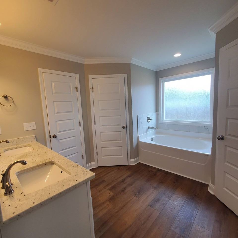 3908 Bishop Ct - Photo 6 of 15