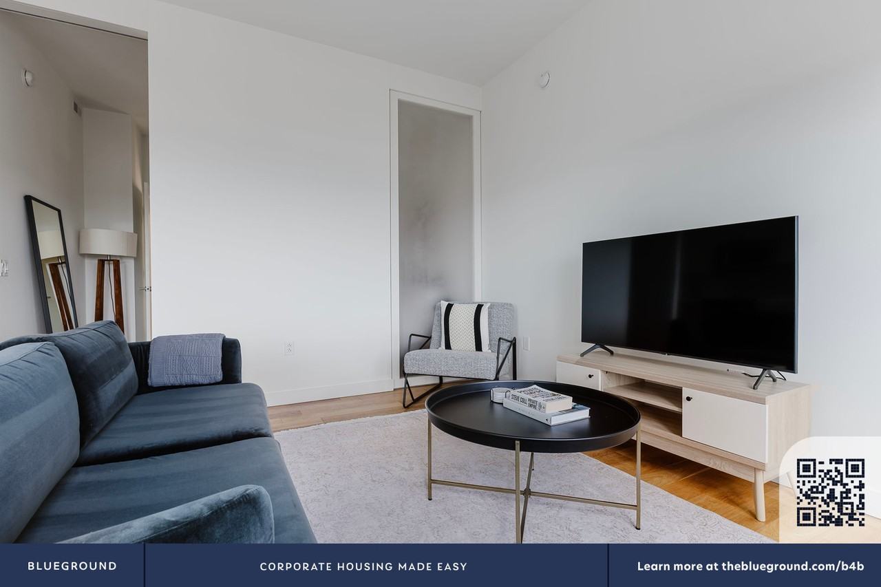 1212 4th Street Southeast - Photo 6 of 37