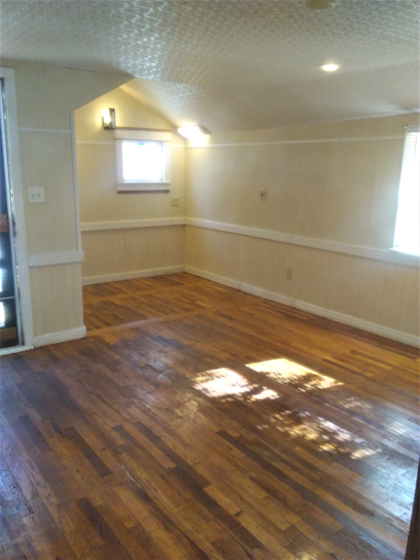 1404B S Jefferson St - Photo 6 of 11