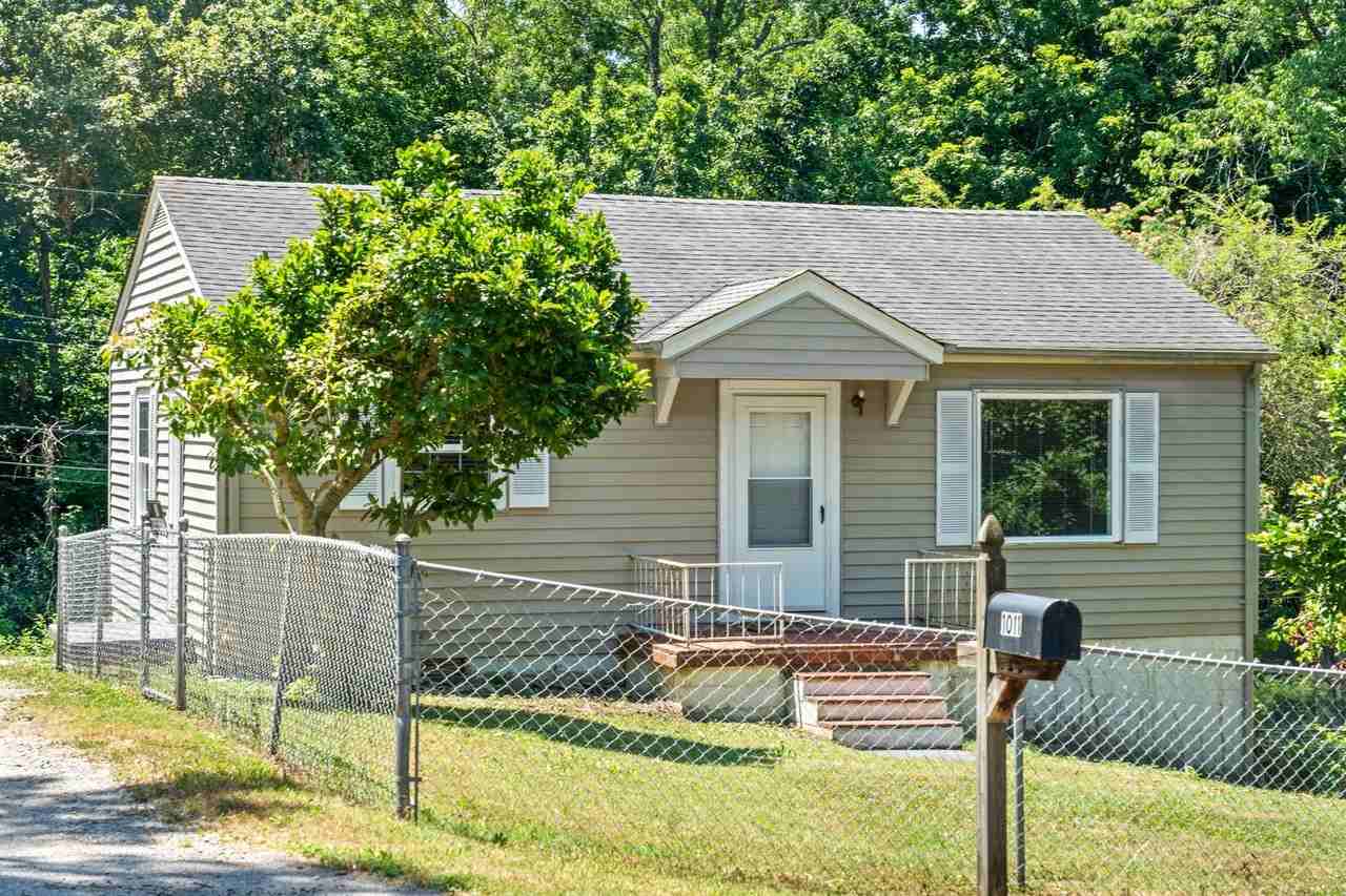 1011 Buck Dr - Photo 2 of 24