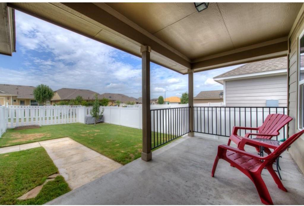 709 Noatak Trl - Photo 3 of 26