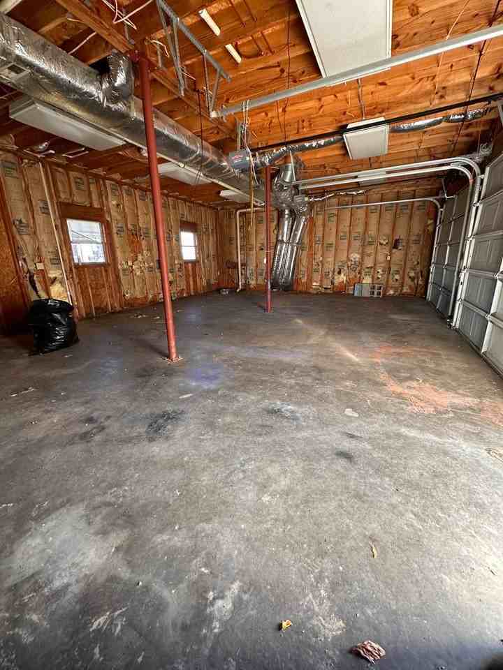 102 John Paul Road - Photo 2 of 12