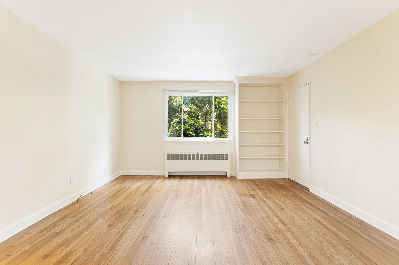 Lakeshore Apartments - Photo 2 of 16