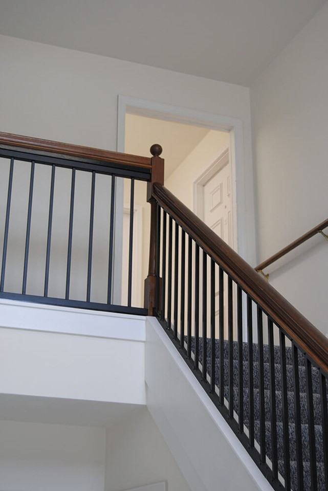 Granada Court Apartments - Photo 3 of 19