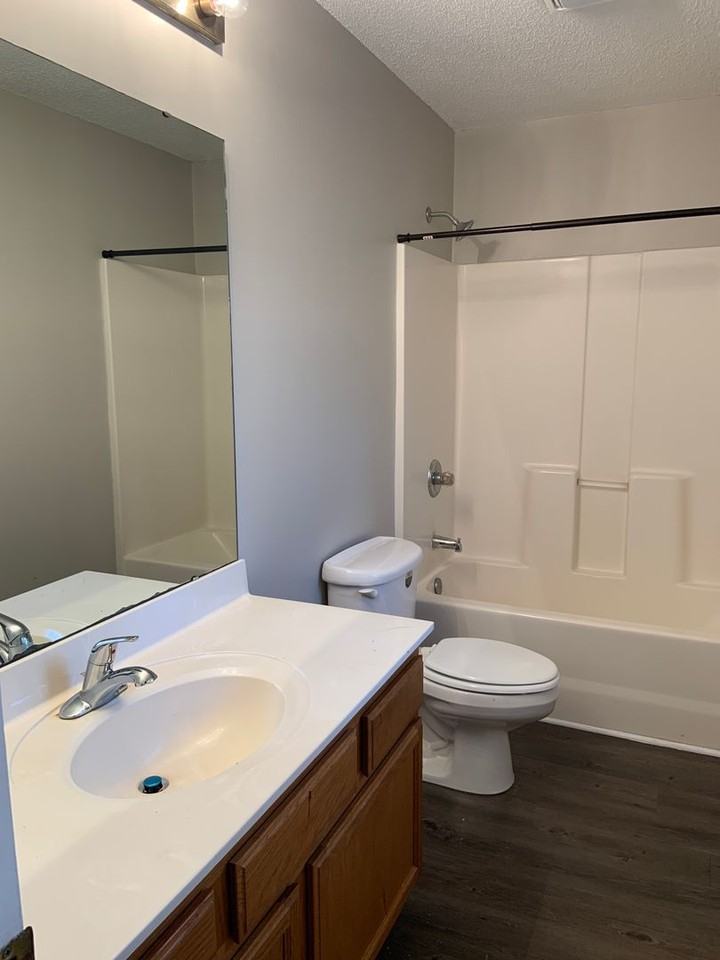 2443 Watkins Grove Pt - Photo 6 of 11