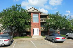 featured image of 2262 Holiday Rd #102
