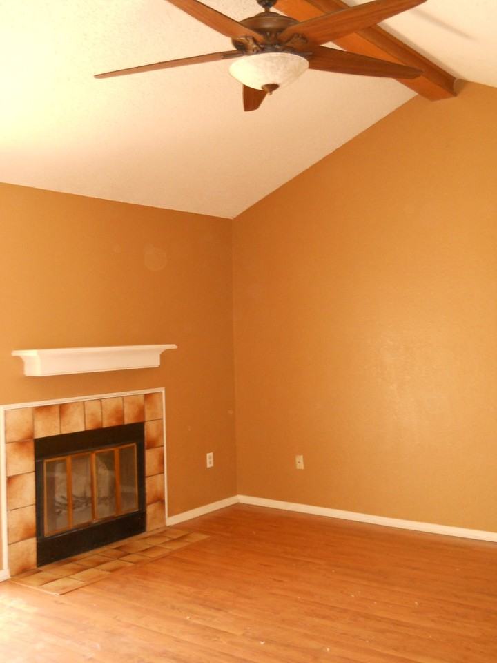 11 Shady Brook Cir - Photo 2 of 9