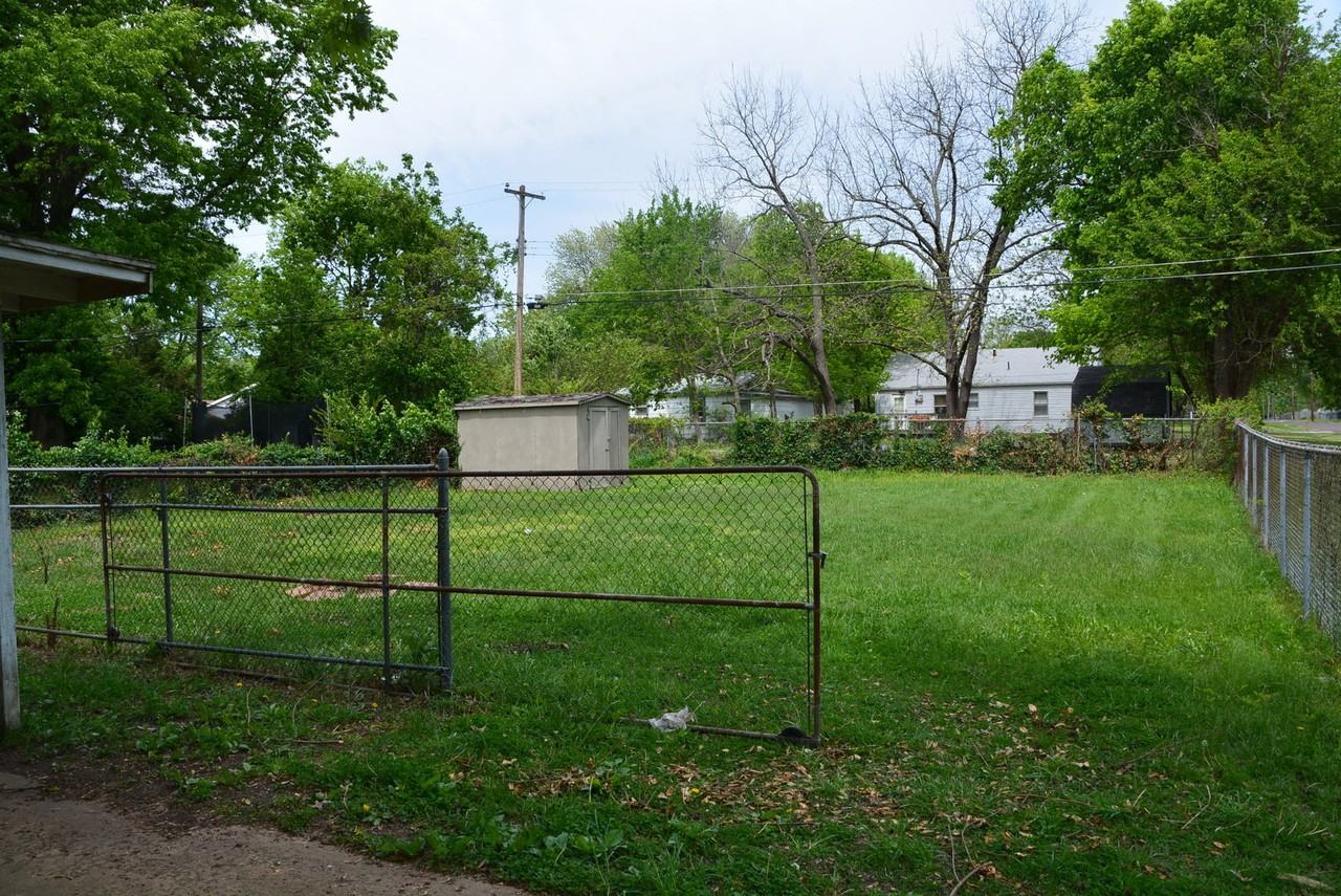 2603 W Madison St - Photo 3 of 11