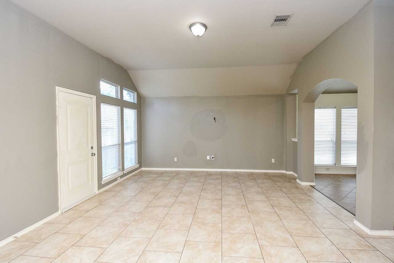 9235 Black Tooth Way - Photo 6 of 32