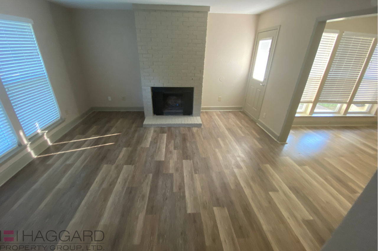 7570 Kings Ridge Rd - Photo 4 of 25