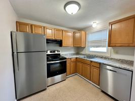 featured image of 418 Main St