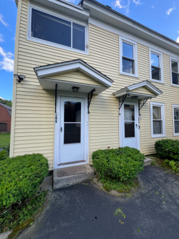 193 Gates Pond Rd - Photo 3 of 16