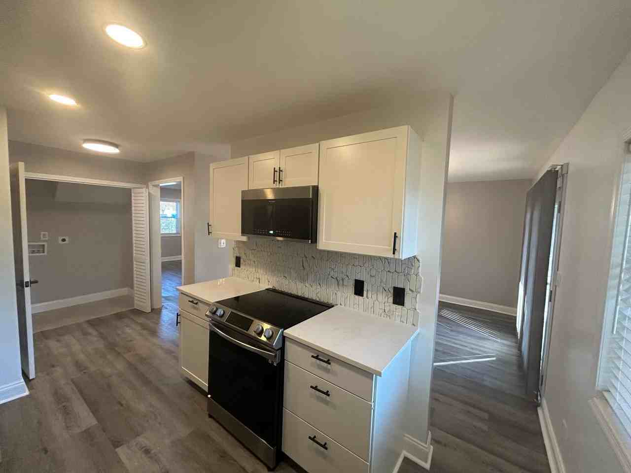 9156 Black Heath Cir #E - Photo 5 of 25