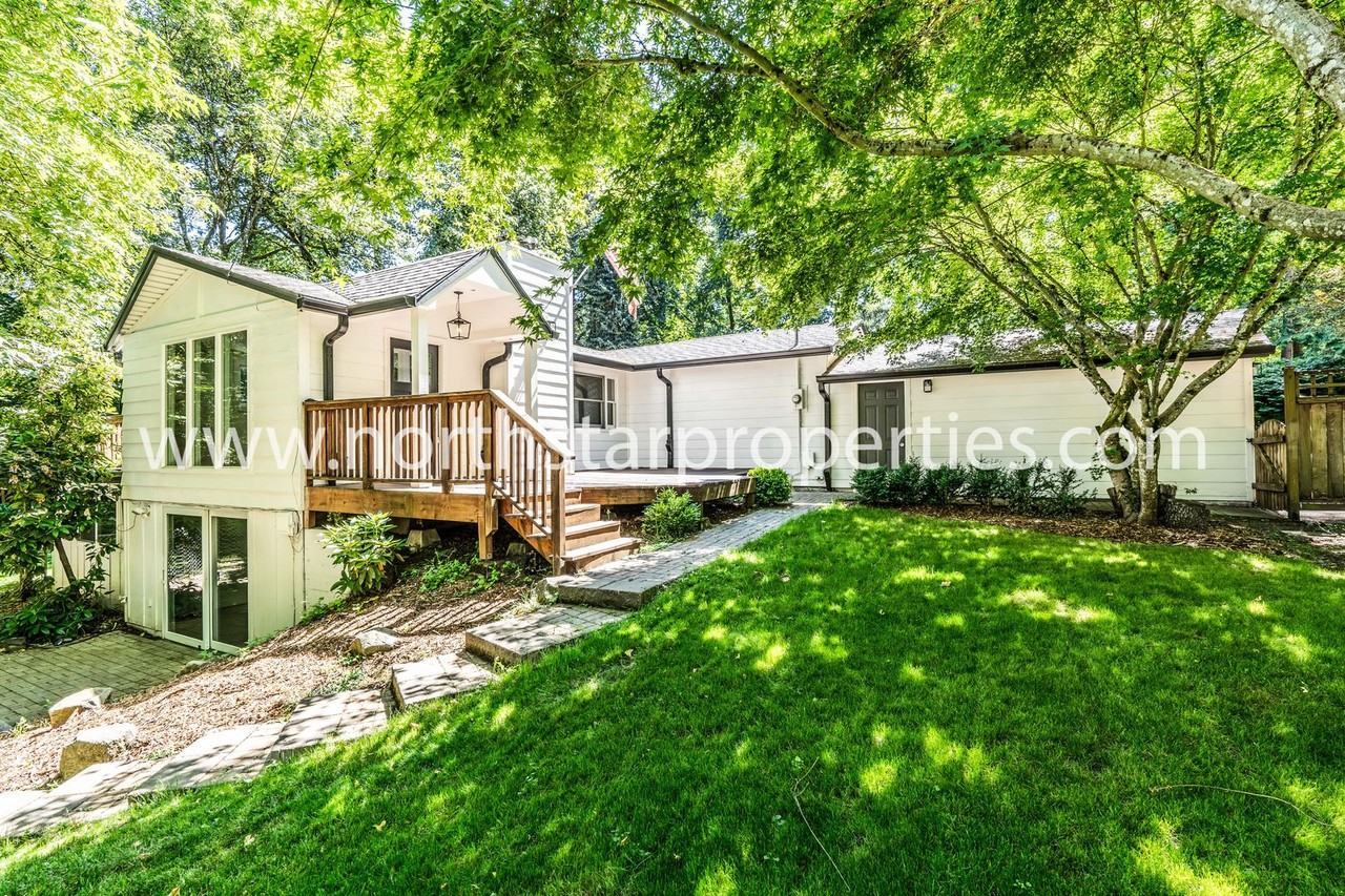 4596 Lamont Way - Photo 2 of 30