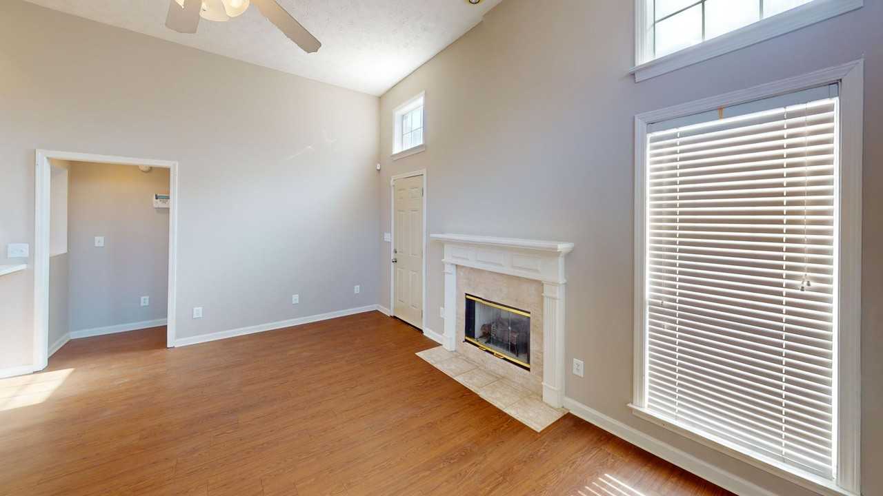 860 Autumn Ridge Rd - Photo 5 of 27