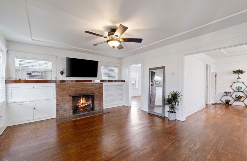 1270 N Wilson Ave - Photo 3 of 13