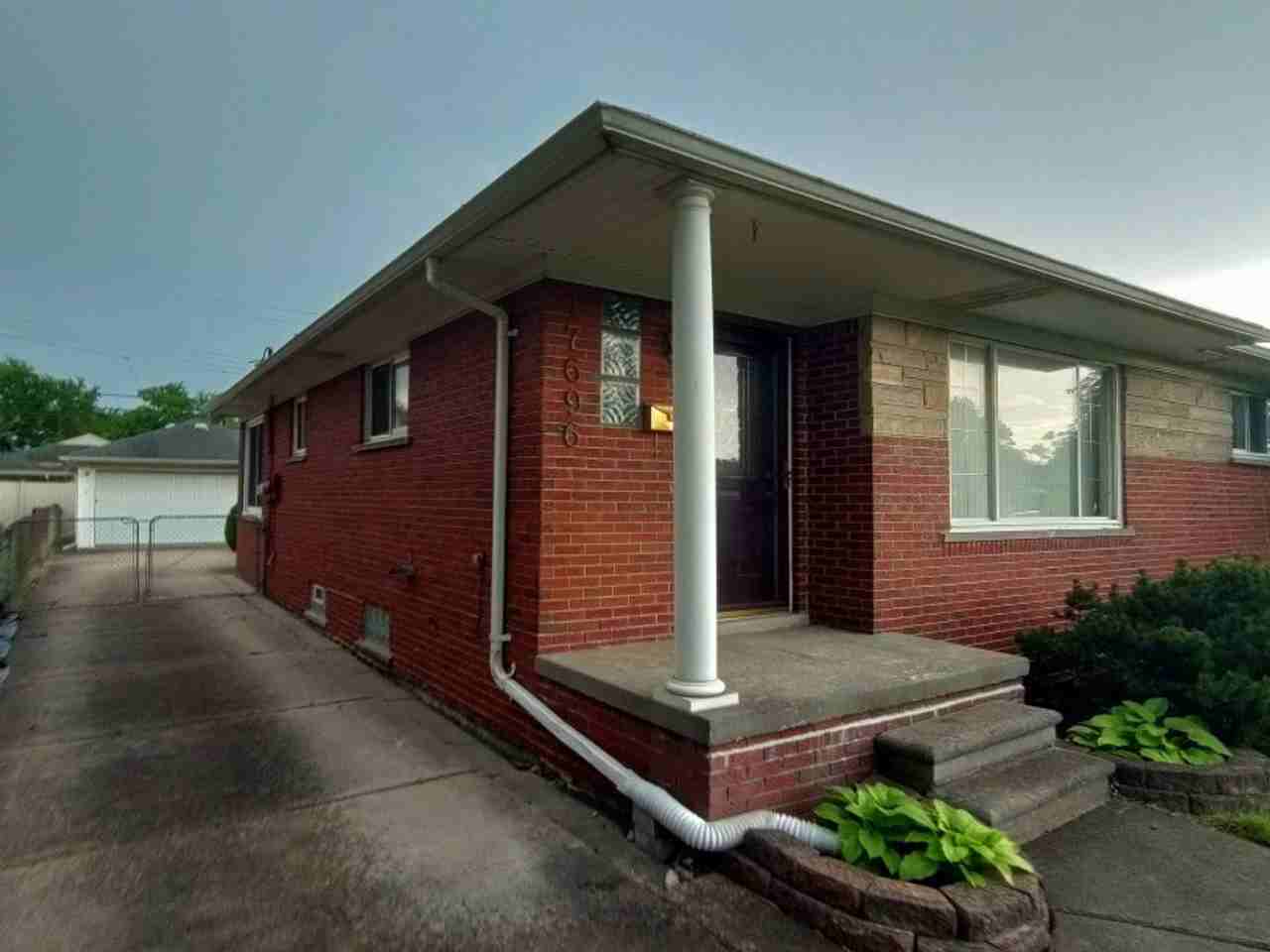 17696 Veronica Ave - Photo 4 of 39