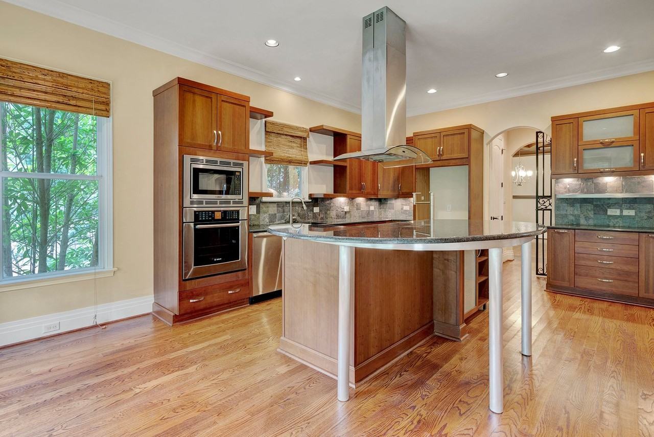 2501 Shadow Hills Ct - Photo 6 of 35