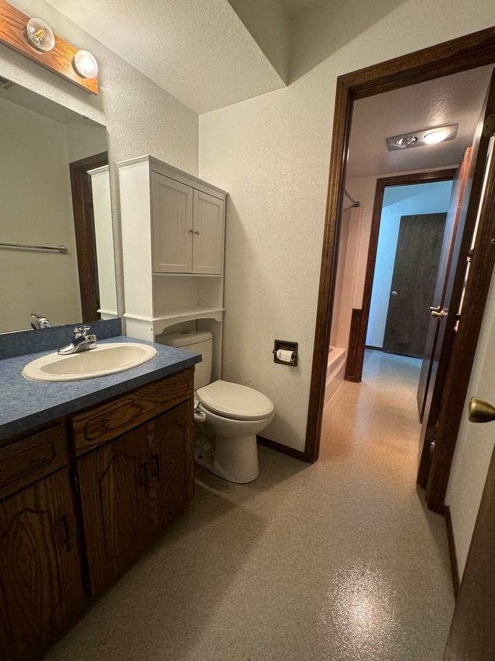 5217 Ridgeview Ave - Photo 2 of 17