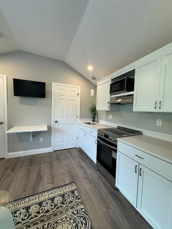 110 Lafayette Rd #12 - Photo 3 of 14