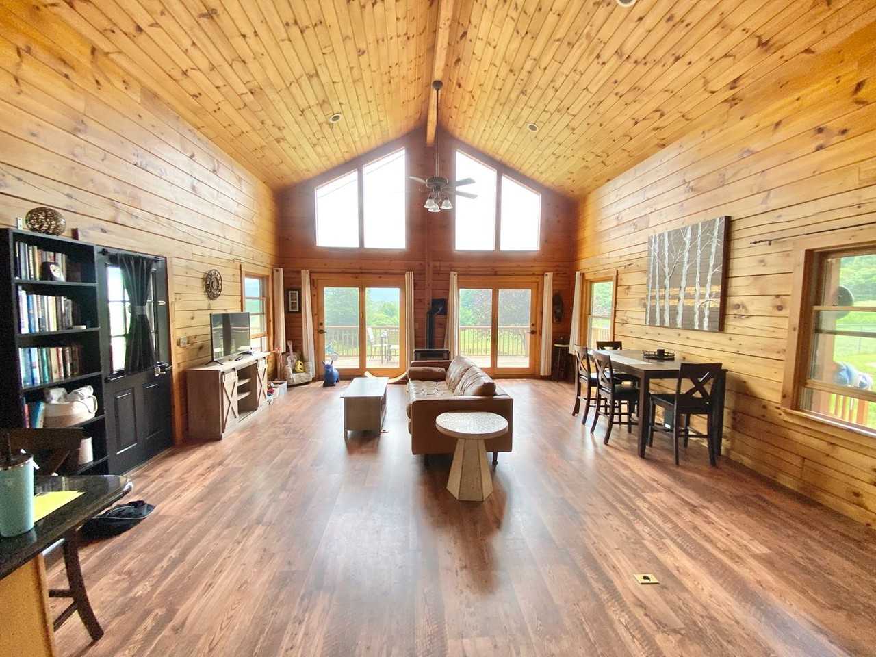 7 Cobble Dr - Photo 2 of 37