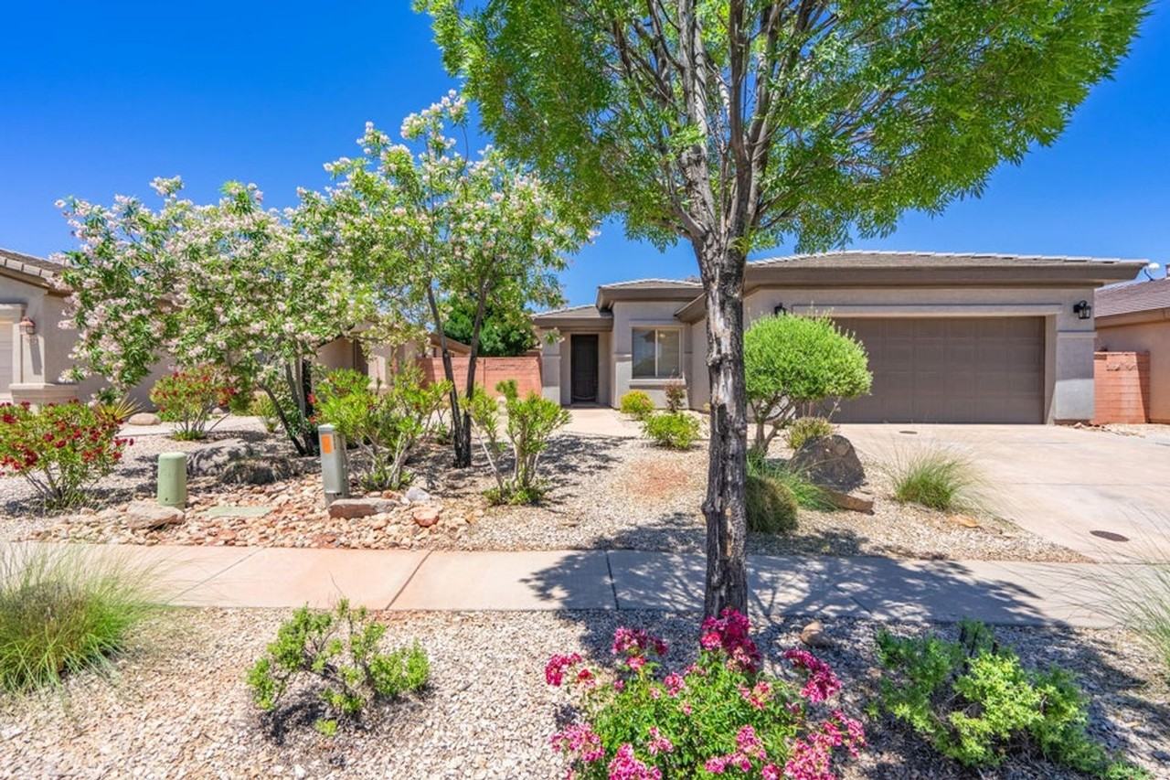 3585 E Sweetwater Springs Dr - Photo 2 of 49