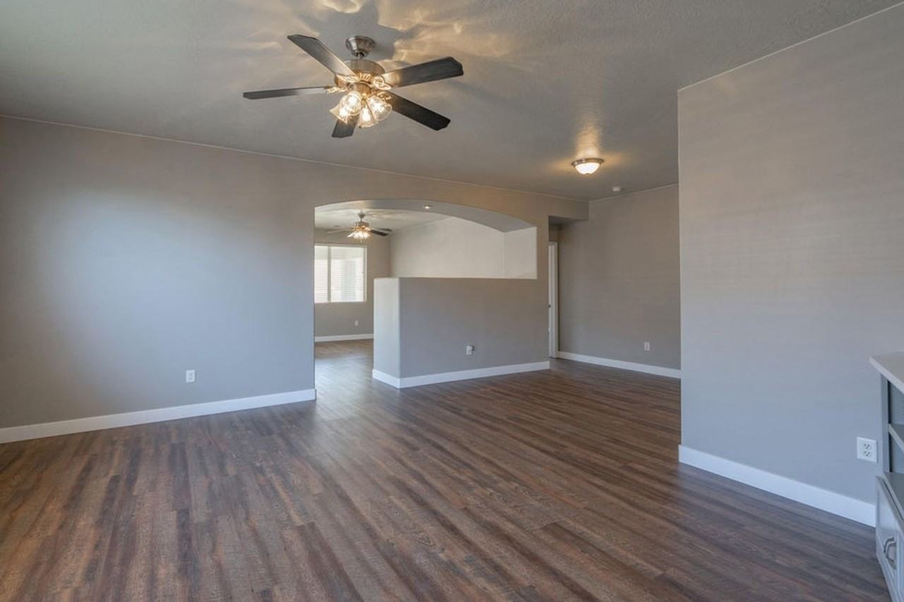 3585 E Sweetwater Springs Dr - Photo 5 of 49