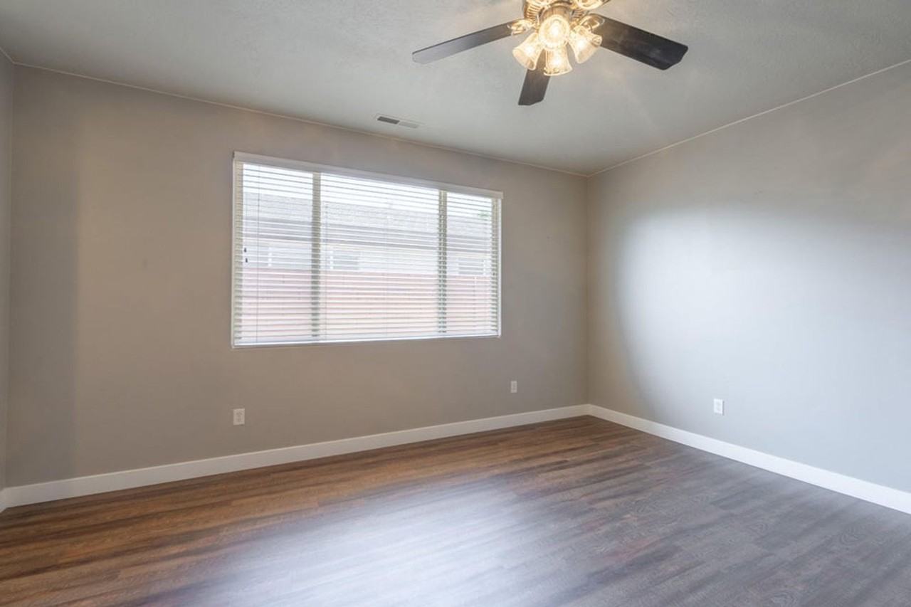 3585 E Sweetwater Springs Dr - Photo 6 of 49