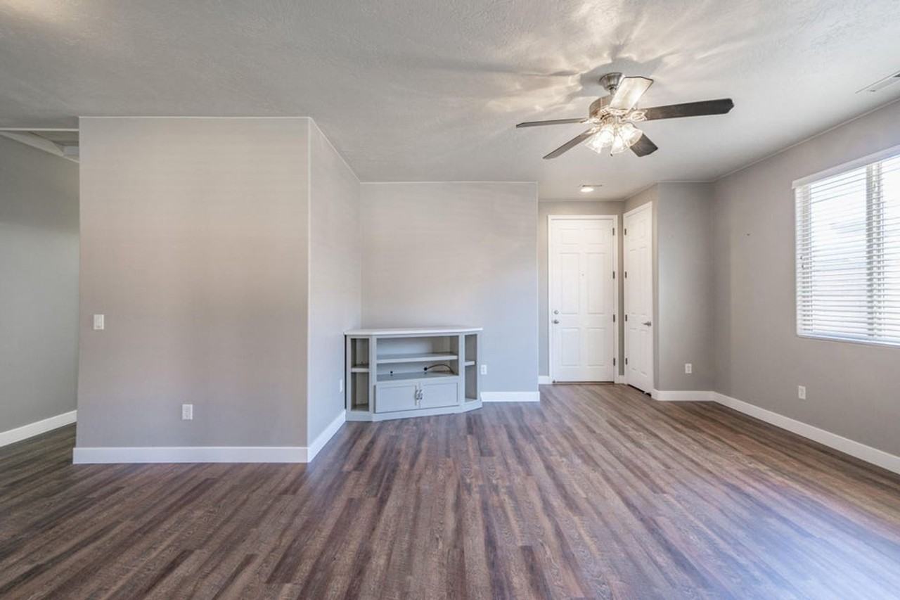 3585 E Sweetwater Springs Dr - Photo 7 of 49