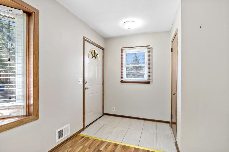 7534 4th St Ne - Photo 2 of 17