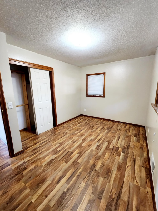 7534 4th St Ne - Photo 6 of 17