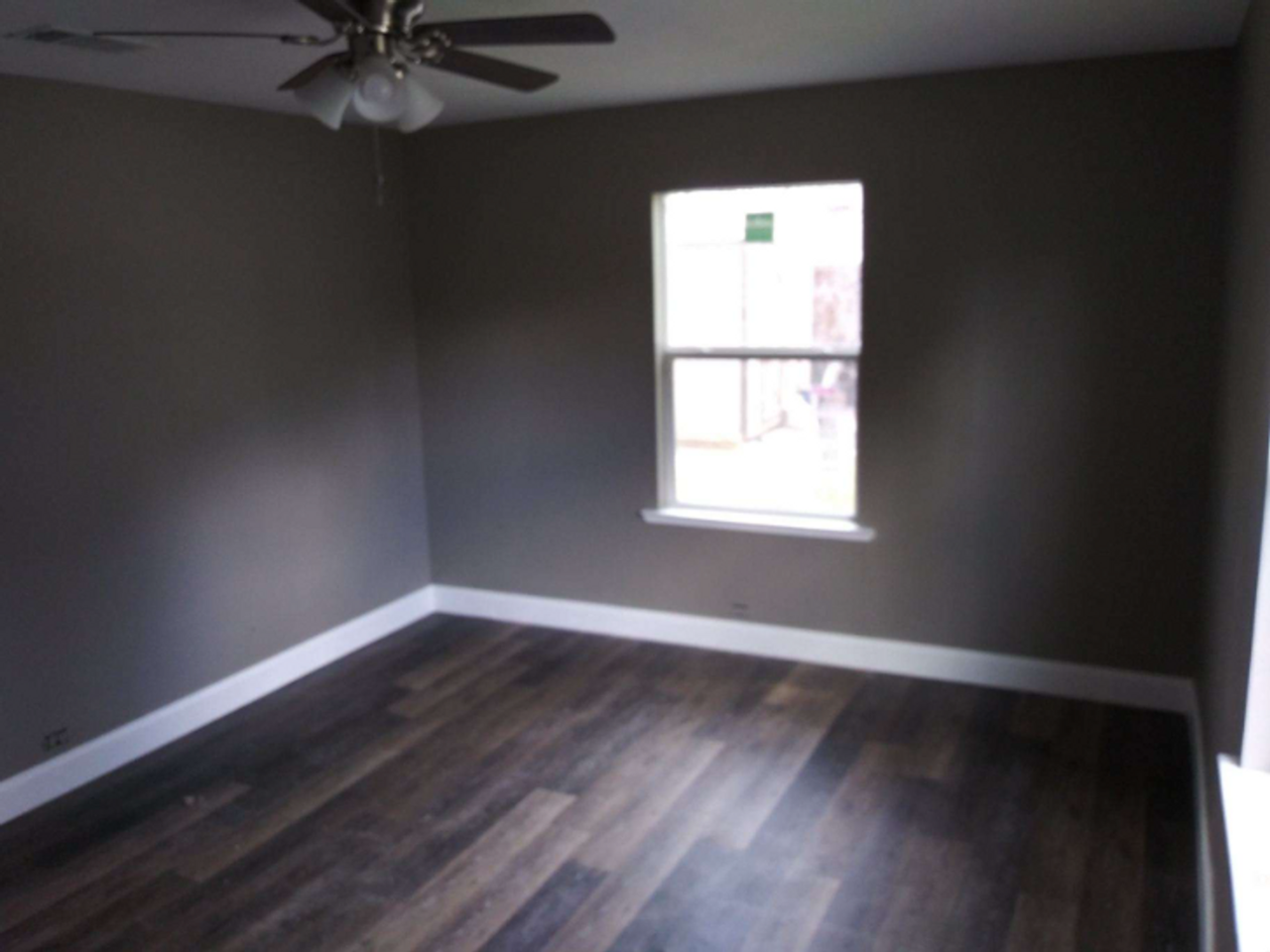 1126 Park Cir - Photo 5 of 16