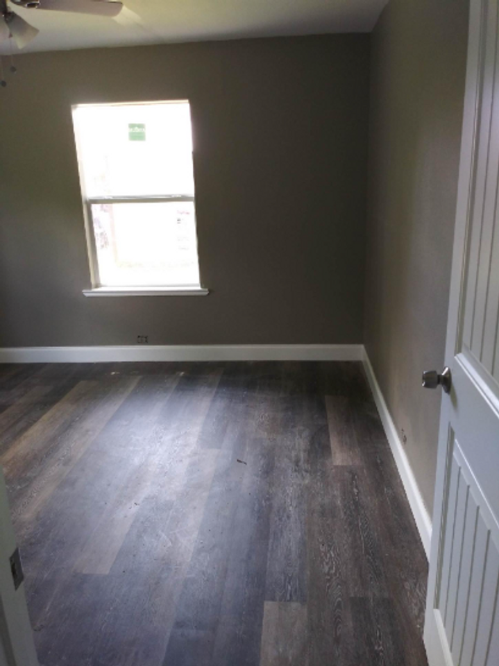 1126 Park Cir - Photo 7 of 16