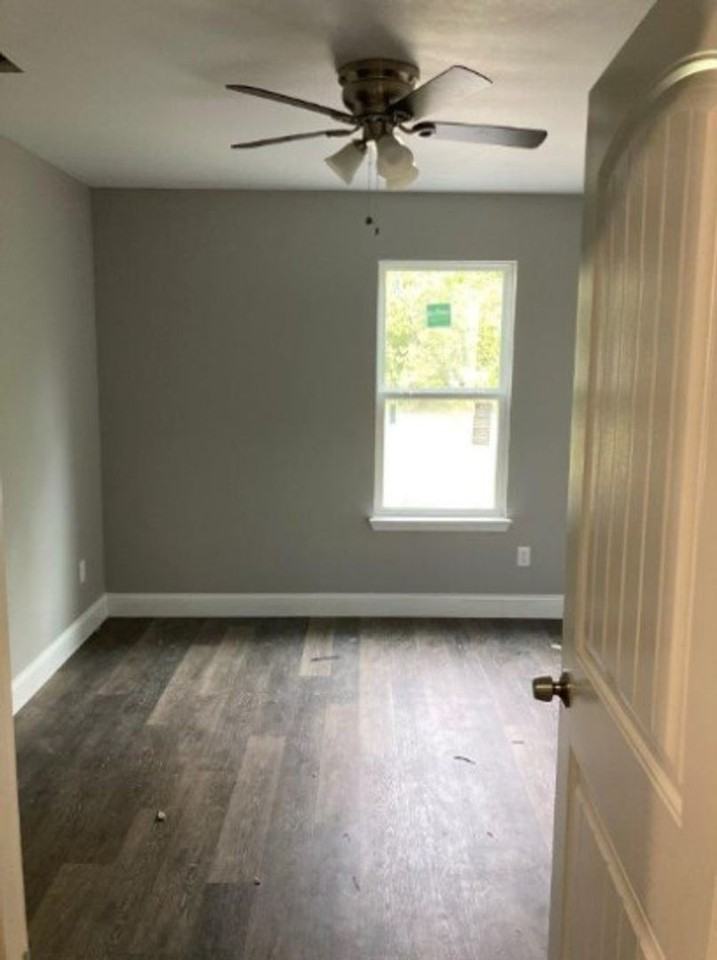 721 E Gandy St - Photo 5 of 10