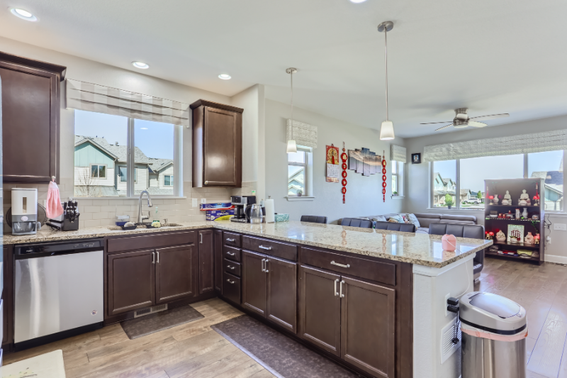 3574 S Lisbon Ct - Photo 3 of 11