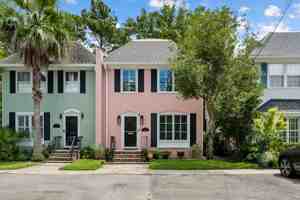 featured image of 5 1/2 Bennett St