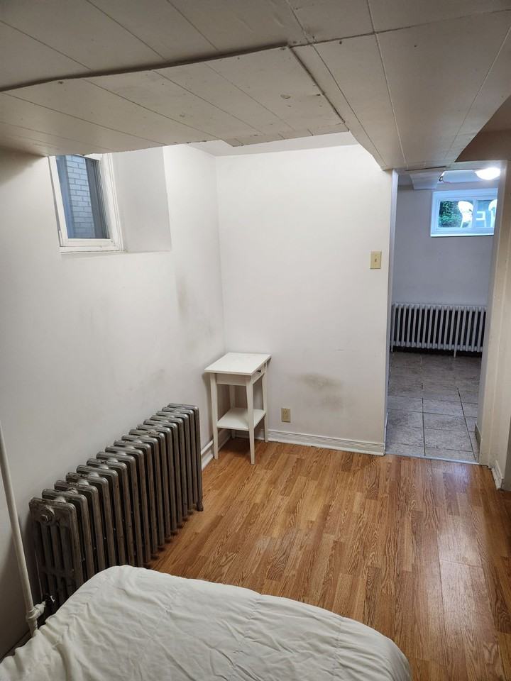 7 High Park Blvd - Photo 5 of 12