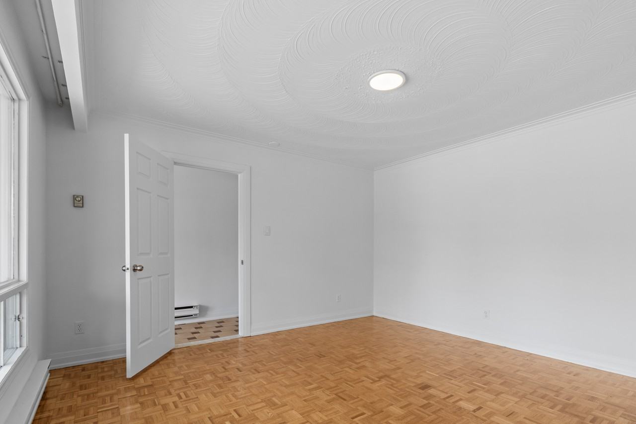 115 Trowell Avenue - Photo 11