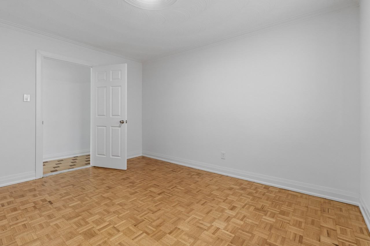 115 Trowell Avenue - Photo 18