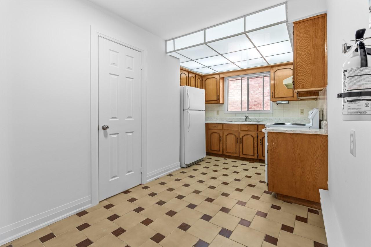 115 Trowell Avenue - Photo 4