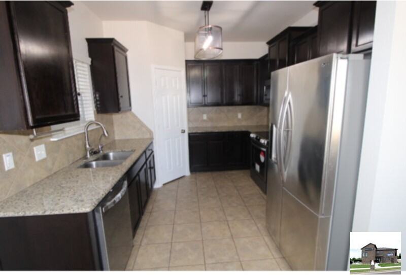 2306 Jesse Dr - Photo 3 of 12