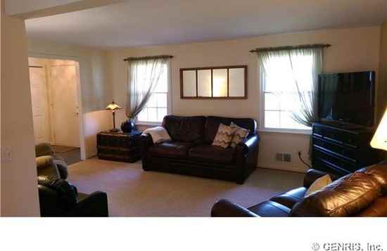32 Selborne Chase #NA - Photo 2 of 17