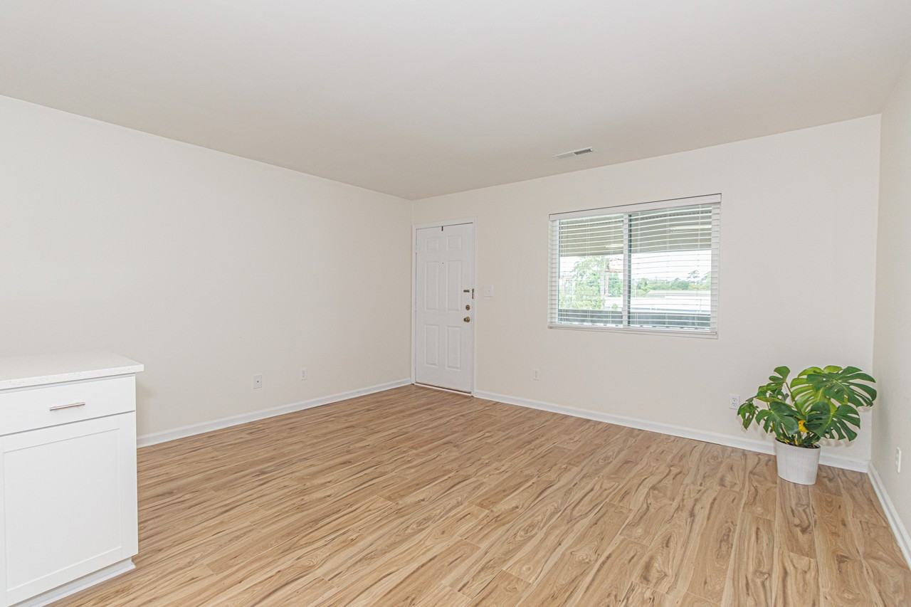 603 Wagon Wheel Rd #202 - Photo 5 of 12
