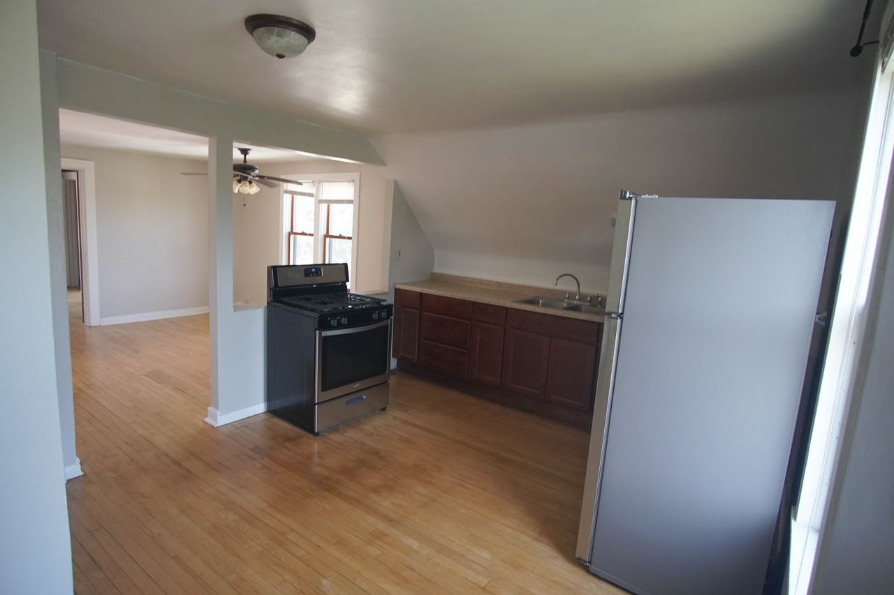 3248 S Delaware Ave - Photo 3 of 13