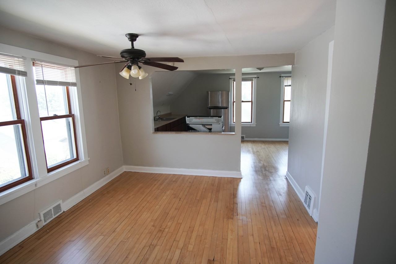 3248 S Delaware Ave - Photo 7 of 13