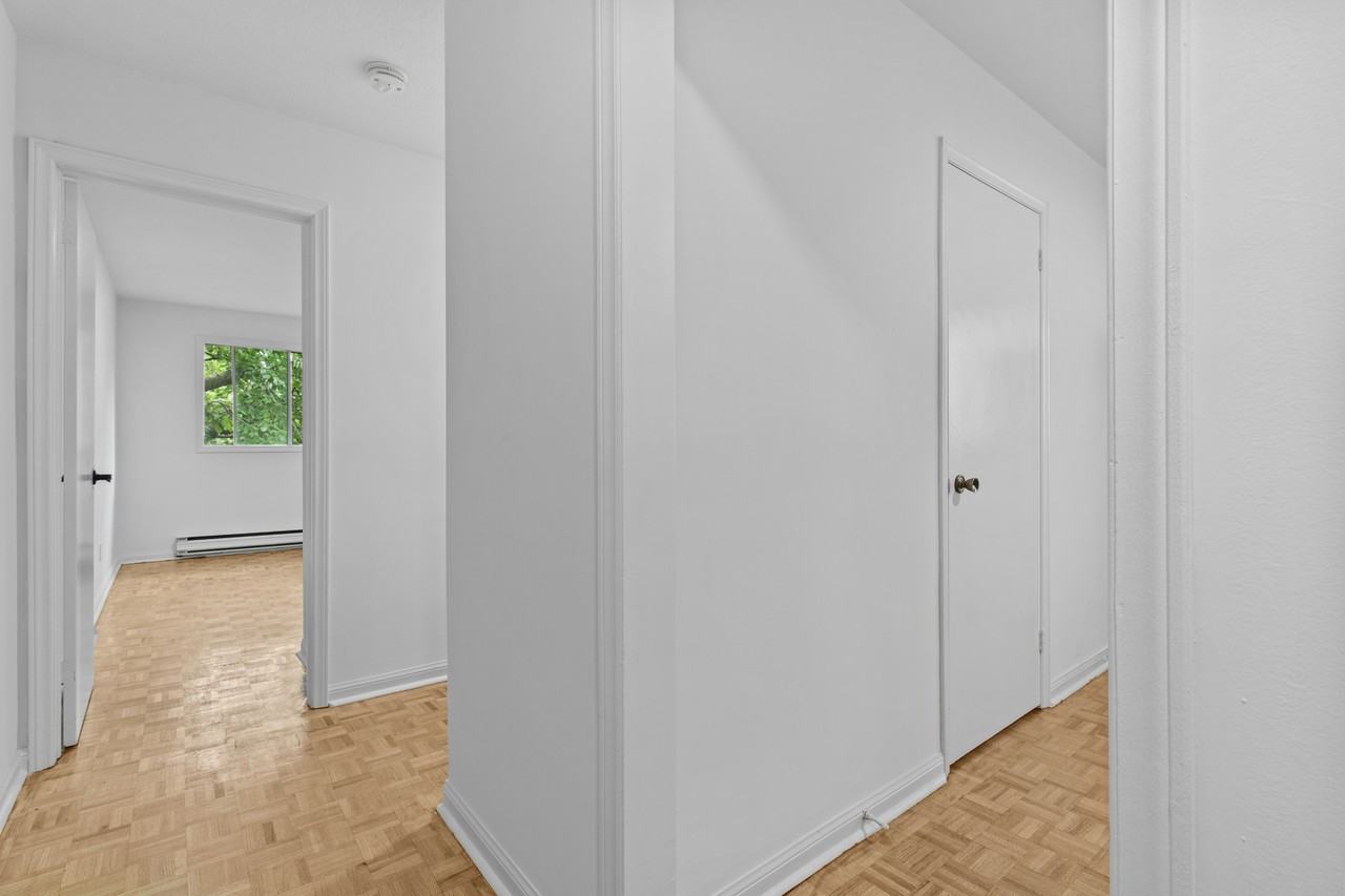 115 Trowell Avenue - Photo 5 of 22