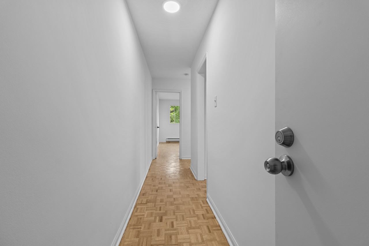 115 Trowell Avenue - Photo 8