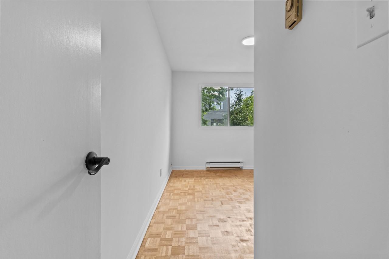 115 Trowell Avenue - Photo 9