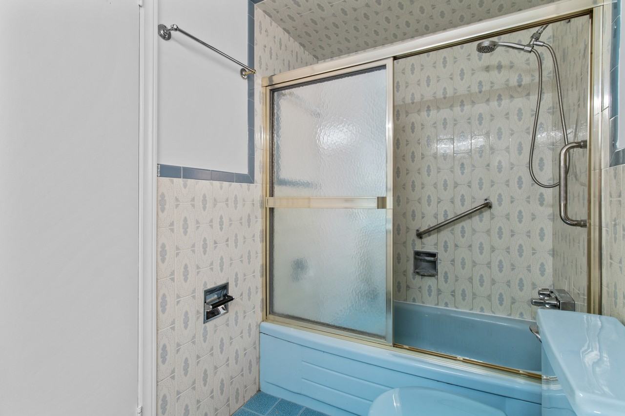 115 Trowell Avenue - Photo 21