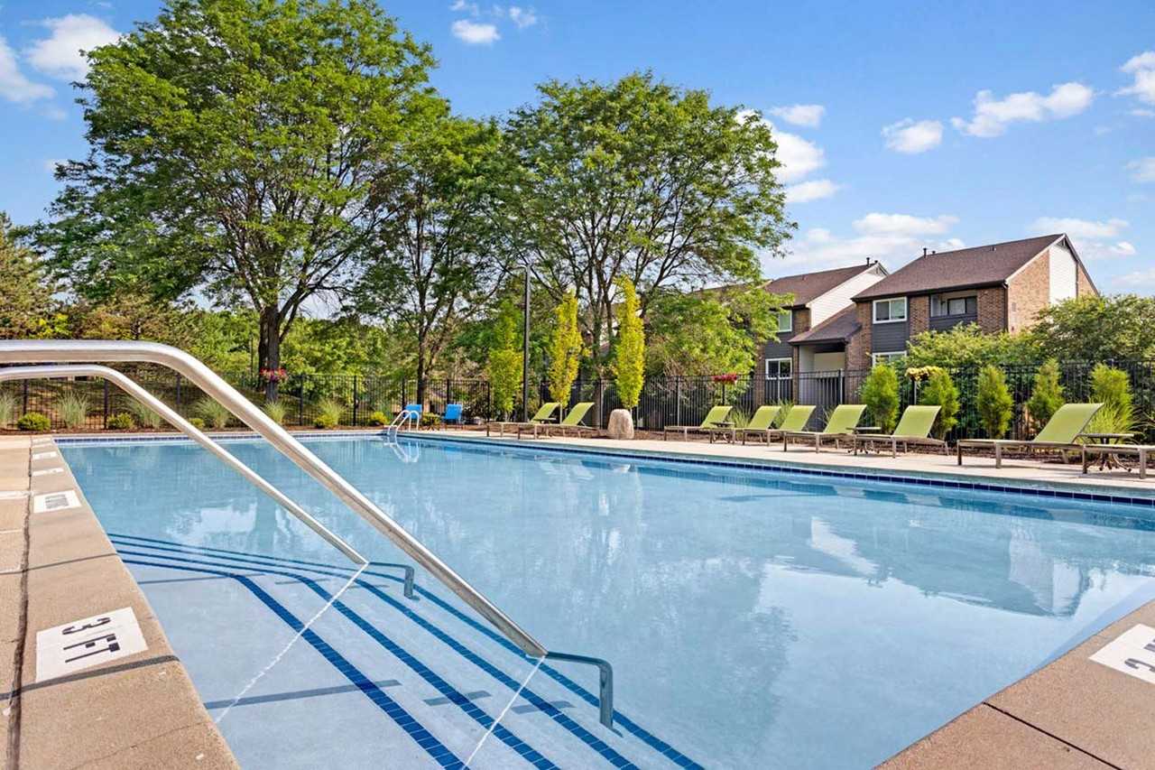 Ridgewood Apartments - Photo 4 of 20